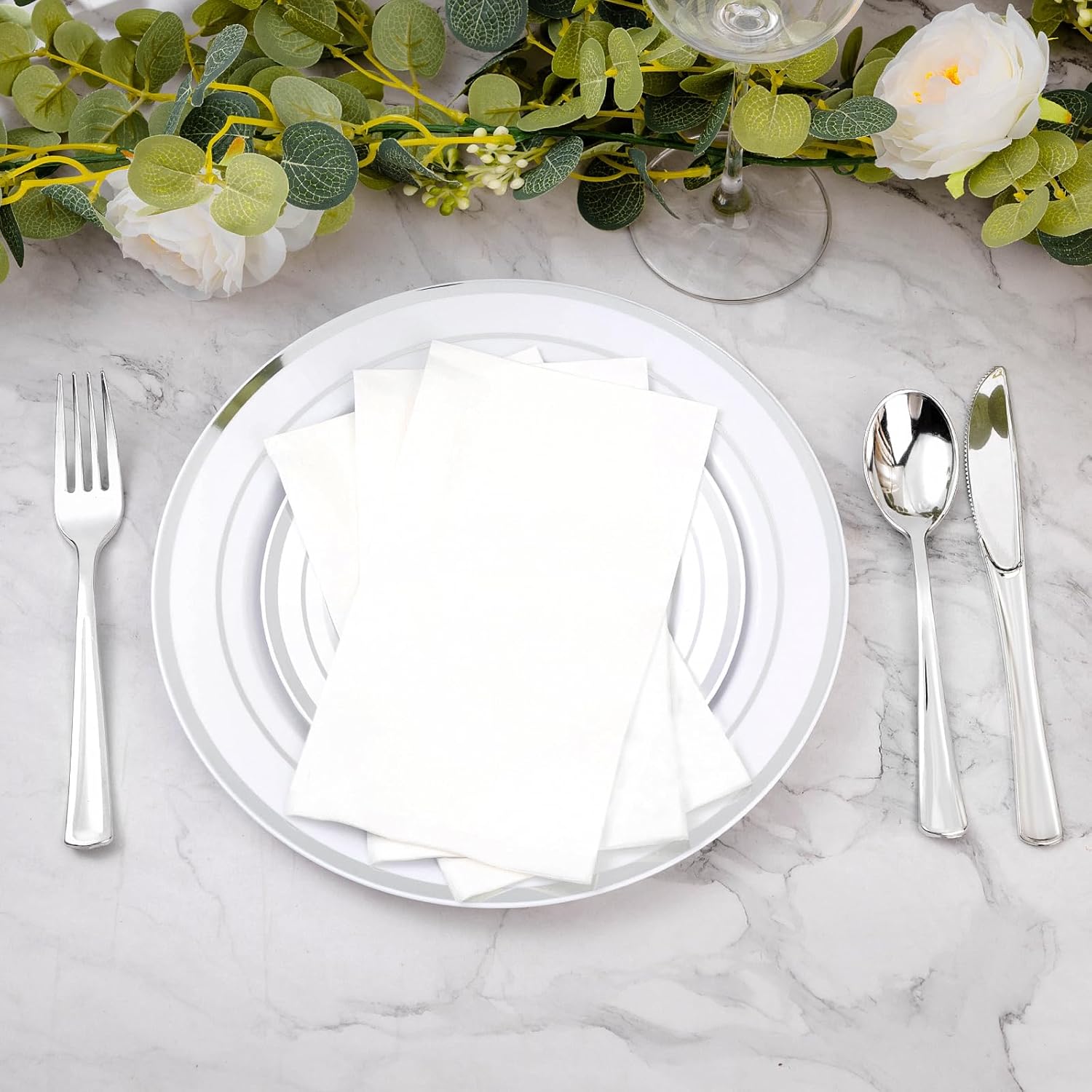 400-Piece 3-Ply White Soft Disposable Napkins for Parties Birthdays WeddingsElegant Durable Absorbent